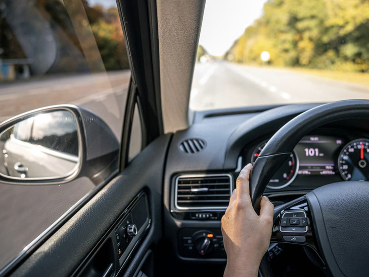 Самарцам напомнили об отмене автоматического продления прав с 1 января 2026 года