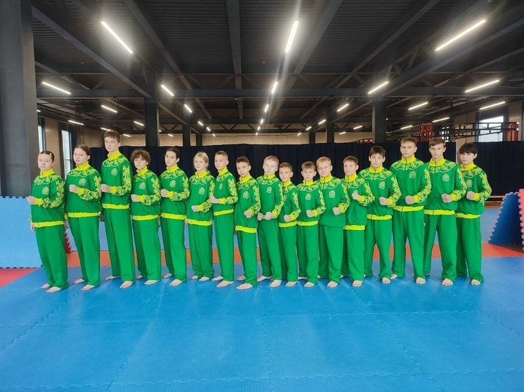 Спортсменам из Ельца выдали новую форму перед соревнованиями в Тамбове