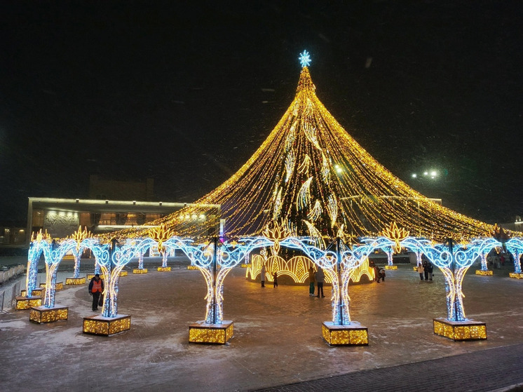 Орел к Новому году украсят новые арт-объекты
