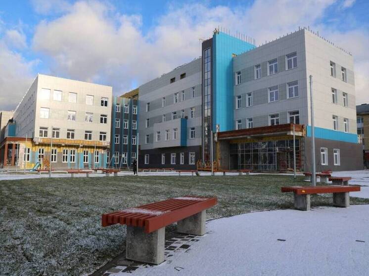 Всего в текущем году в Череповце ведутся работы по строительству, ремонту и благоустройству 339 объектов, 305 из которых уже готовы