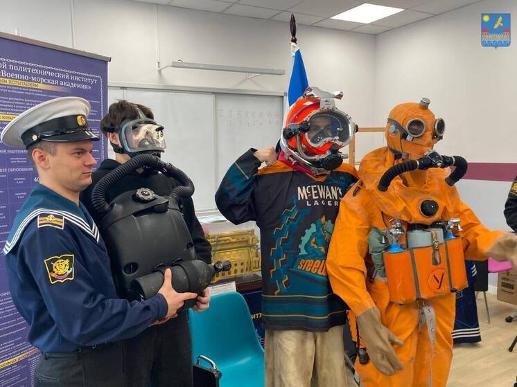 Всероссийский день призывника в Гатчине отметили 15 ноября