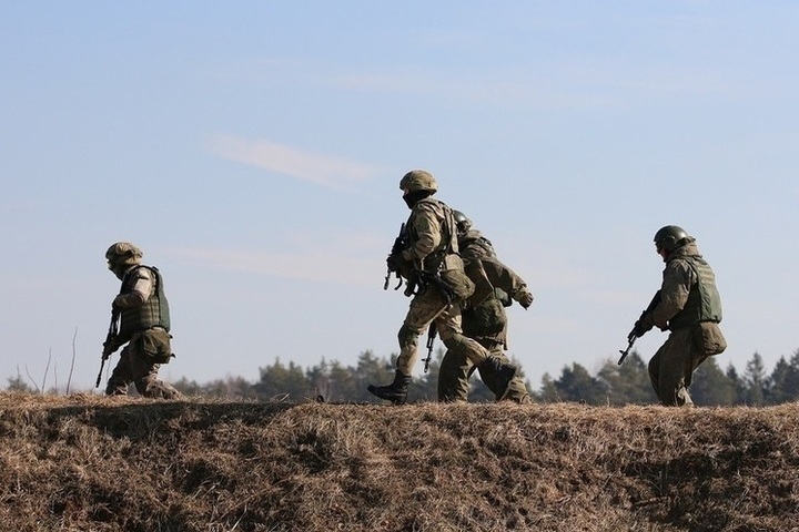 Украинский фермер расстрелял солдат ВСУ за травлю из-за незнания мовы и сдался бойцам