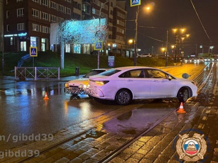 Машина сбила калининградку прямо на пешеходном переходе