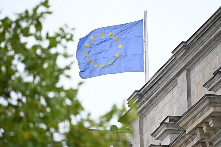 Euroclear razkril vrednost zamrznjenih ruskih sredstev in skrbi glede načrtov EU