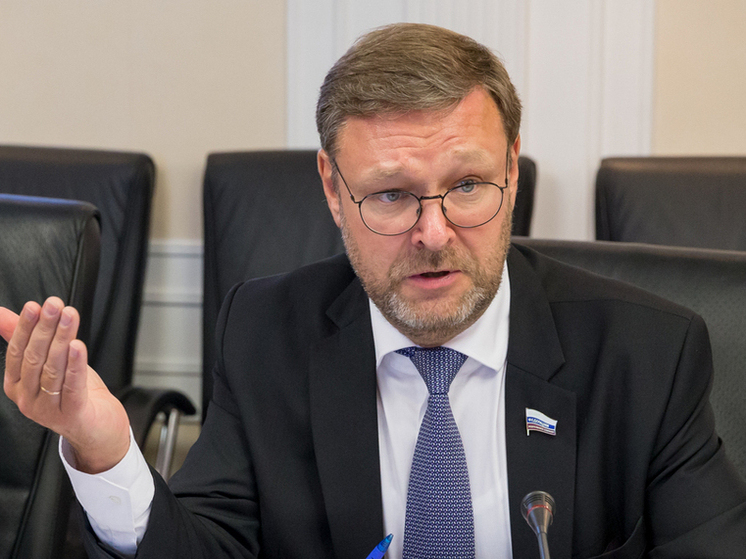 Косачев: Запад лихорадит от превосходства РФ в разработке оружия