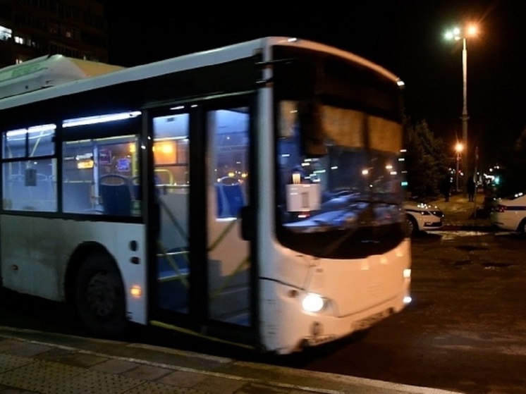 В Волгограде для жителей поврежденных при атаке БПЛА домов открыли ПВР