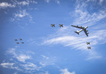 Президент Дональд Трамп предположил, что он принял решение относительно курса действий в Венесуэле после многочисленных брифингов на высоком уровне на этой неделе и растущей демонстрации силы США в регионе