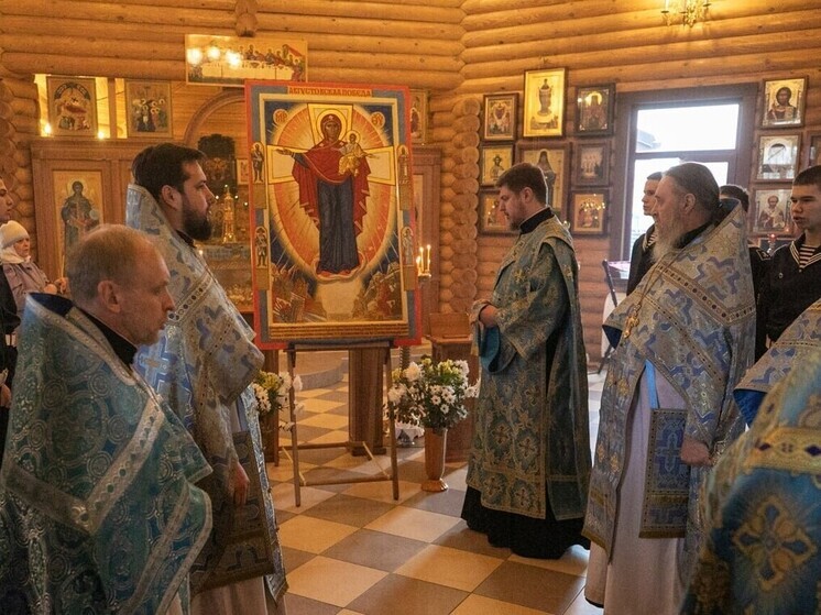 Санкт-Петербург передал в дар Мариуполю «Августовскую Победу»