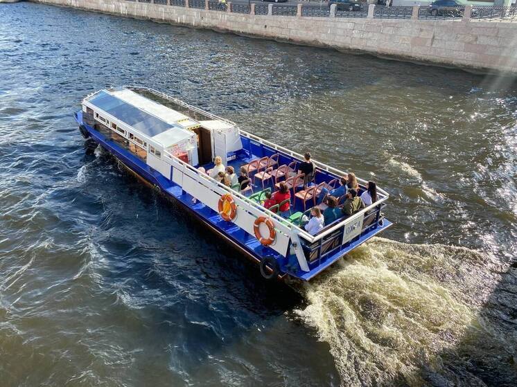 Петербург оказался в тройке самых популярных регионов у иностранных туристов