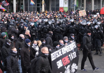 Ультраправая немецкая партия "Альтернатива для Германии" (АДГ, AfD) приветствовала решение правительства США классифицировать известную немецкую антифашистскую группу и три другие европейские левацкие сети как террористические организации, призвав Берлин и другие европейские правительства последовать их примеру