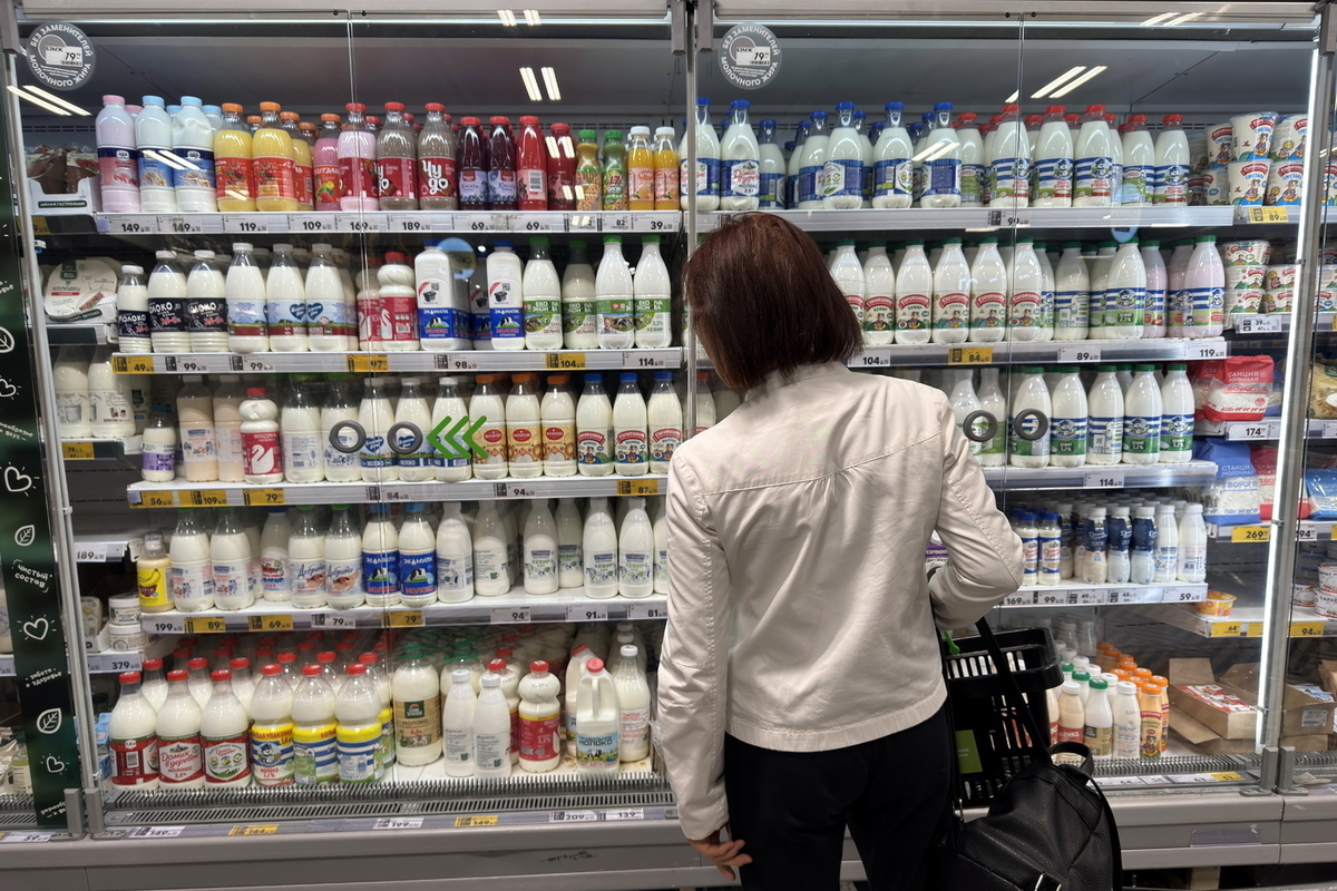 В Госдуме предложили выделять полки для товаров с истекающим сроком годности