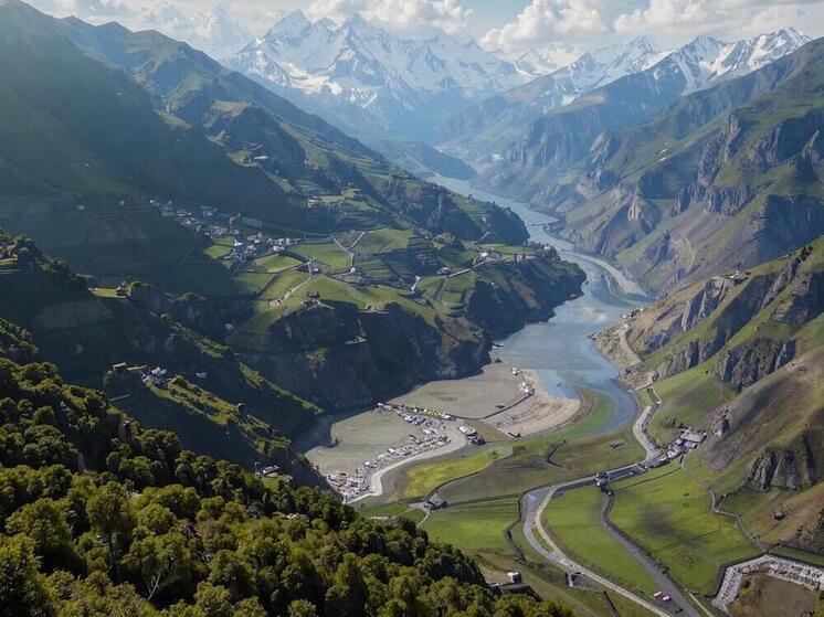 Экс-чемпион UFC Даниэль Кормье заявил, что хочет посетить Дагестан вместе с сыном