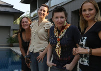 Наталия Кузьмина, вдова музыканта Александра Кузьмина, прокомментировала периодически появляющиеся в СМИ слухи о своей якобы очень близкой дружбе с лидером группы «Ночные Снайперы» Дианой Арбениной