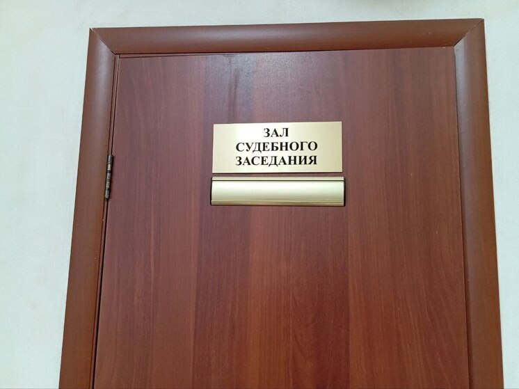 Чтобы воровать топливо, двое пермяков устроились охранниками на предприятие по нефтепереработке