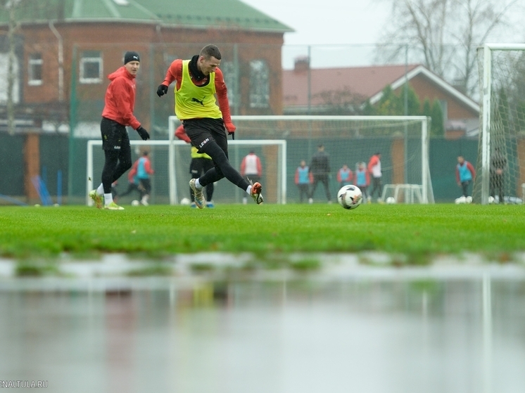 "Арсенал" и "Уфа" провели первый тайм без забитых голов