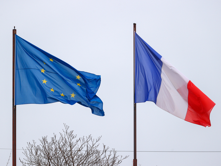 Франция осудила российские удары по Украине и пообещала усилить давление