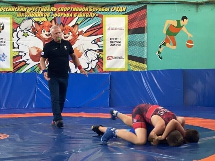 Владимир Сальдо поздравил херсонских борцов с Днем самбо