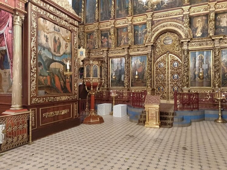 В Калининграде митрополит Серафим возглавил воскресное богослужение