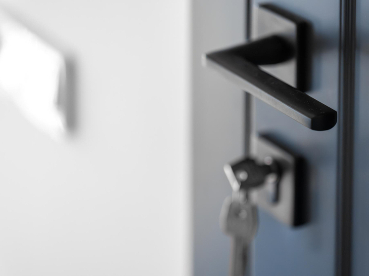 Тамбовчанам напоминают: входная дверь может стать причиной штрафа