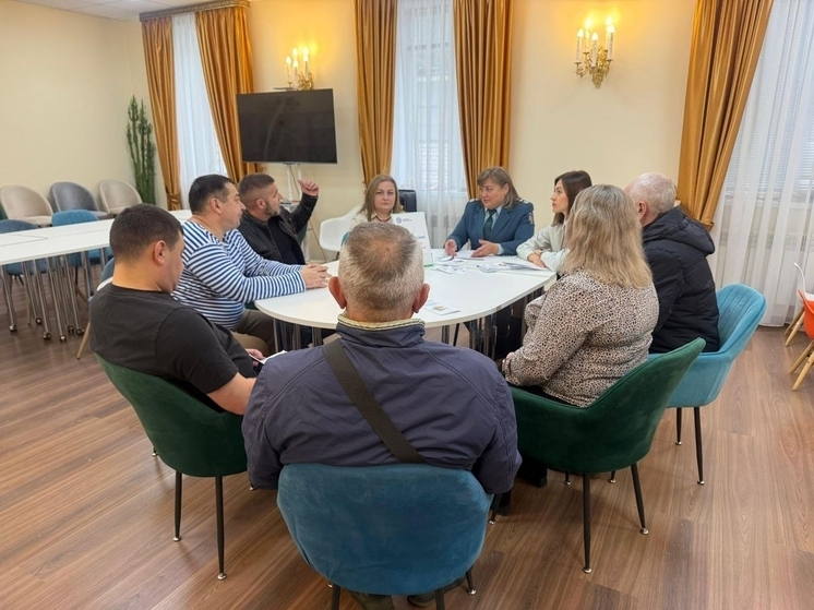 В Орловской области сотрудники налоговых органов проконсультировали семьи участников СВО