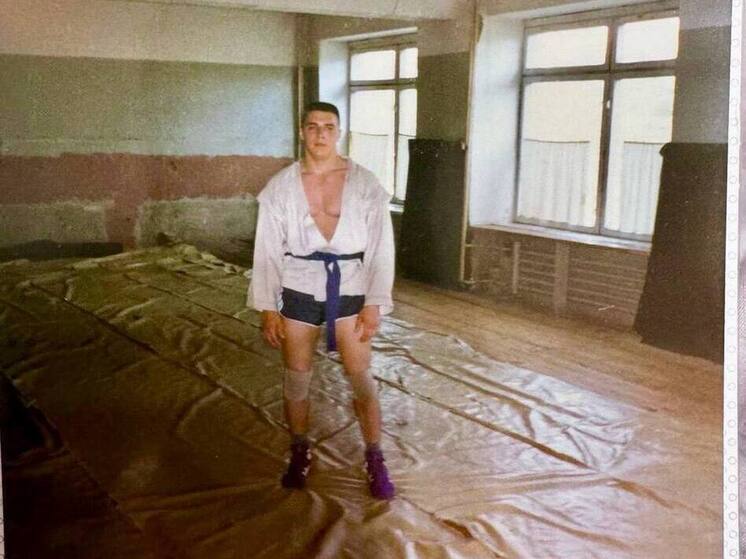 Мэр Тулы Эрк выложил старое фото тренировок и легенды самбо