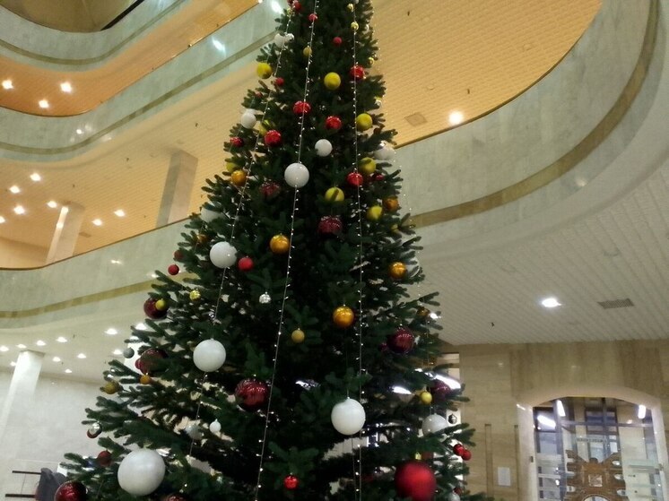 В Кировске определят лучшее новогоднее оформление городских объектов