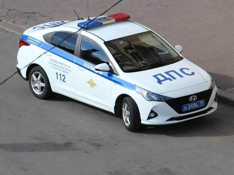 В Калининграде прошла акция памяти жертв ДТП с участием школьников и инспекторов