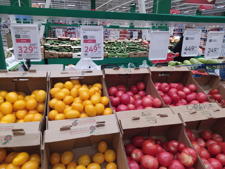 В Саратове помидоры сравнялись в цене со свининой