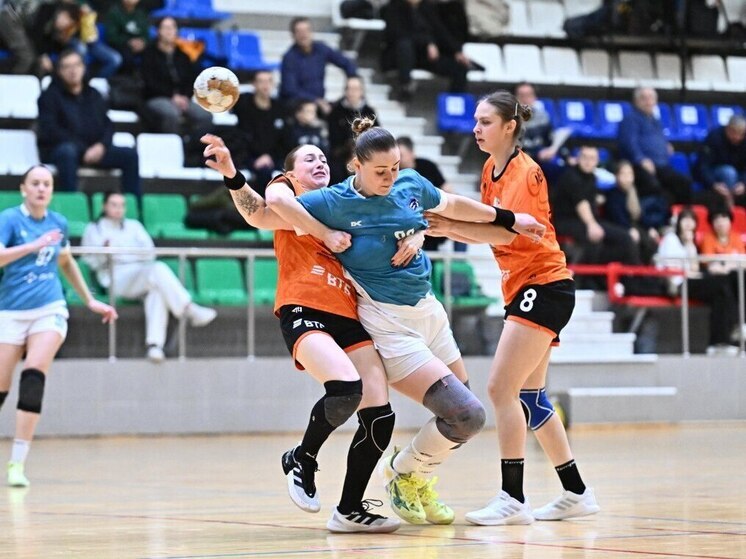 Новороссийские гандболистки разгромили соперниц в Уфе