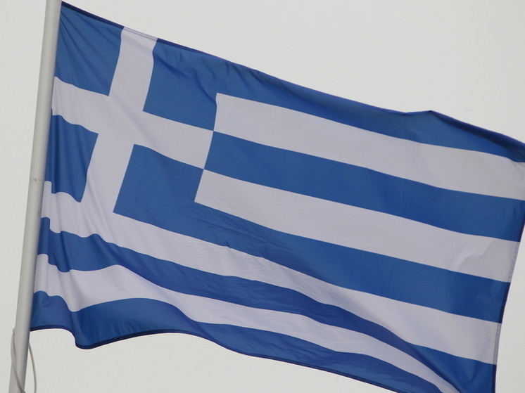 В Греции компартия раскритиковала Зеленского за втягивание в конфликт с РФ