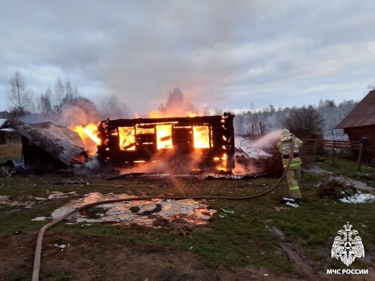 В Ярославской области дом сгорел из-за перегрева дымохода