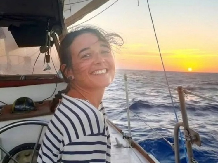 Daily Star: французская яхтсменка Мари Декуб пропала в Бермудском треугольнике