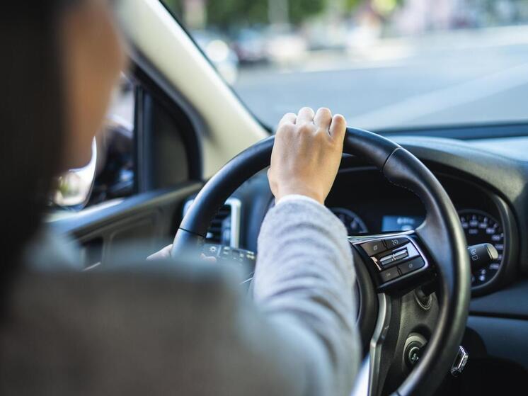 В Красноярске ограничат движение на проезде между улицами Семафорной и Вавилова