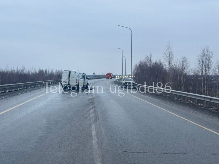 В Сургутском районе произошло ДТП из‑за неконтролируемого заноса