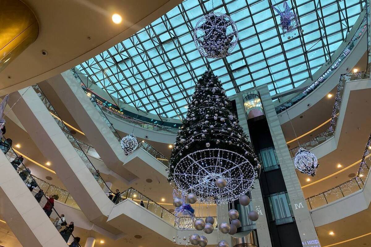 Китайские бренды заняли 4% площади крупнейших ТЦ Петербурга