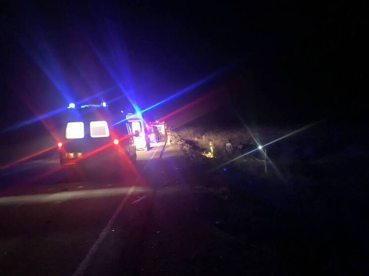 В Миассе машина с молодежью вылетела с дороги и опрокинулась