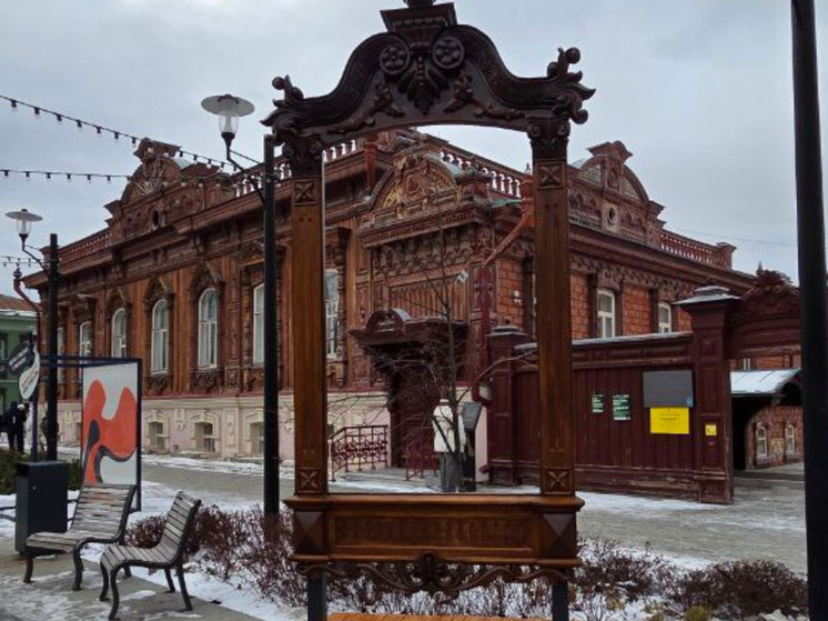 Новый арт-объект на улице Дзержинского: в Тюмени продолжается проект «Улица-музей»