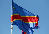 По меньшей мере 32 человека погибли на юго-востоке Демократической Республики Конго (бывший Заир) в результате обрушения моста на шахте, сообщают власти африканской страны