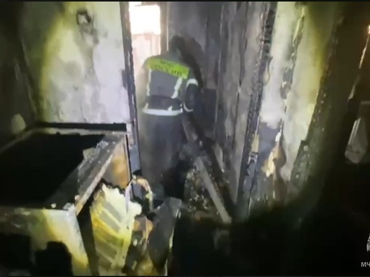 На пожаре в Иркутске спасли семь человек