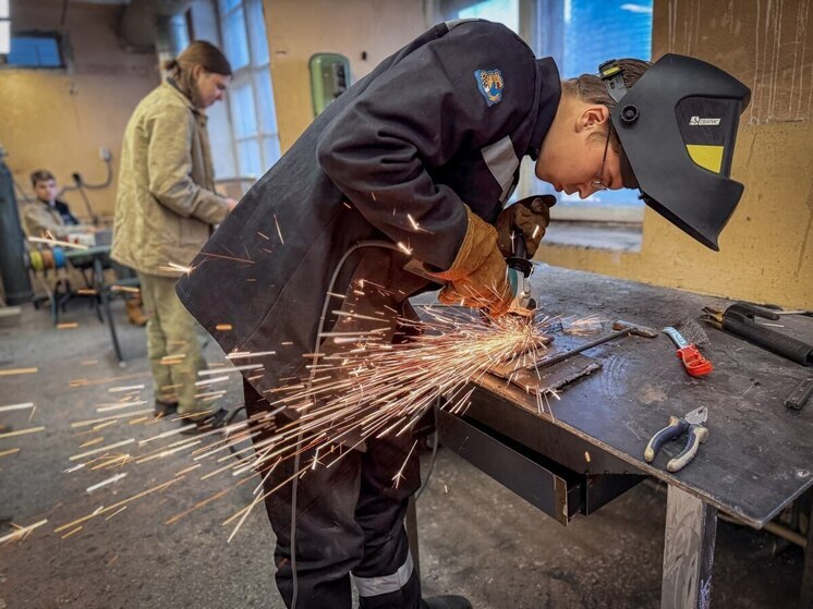 «Псковские тепловые сети» трудоустраивают молодых специалистов, несмотря на риски