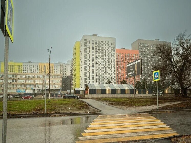 На улице Энгельса в Курске появился новый пешеходный переход