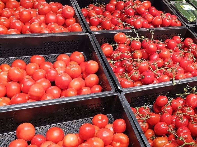 В Зауралье подорожали помидоры и перец, подешевели морковь и молоко для детей