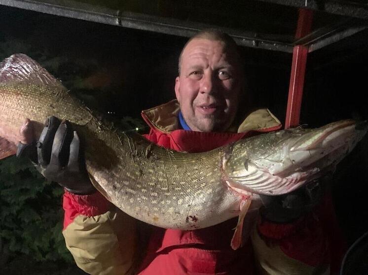 Рязанец поймал щуку на семь килограммов