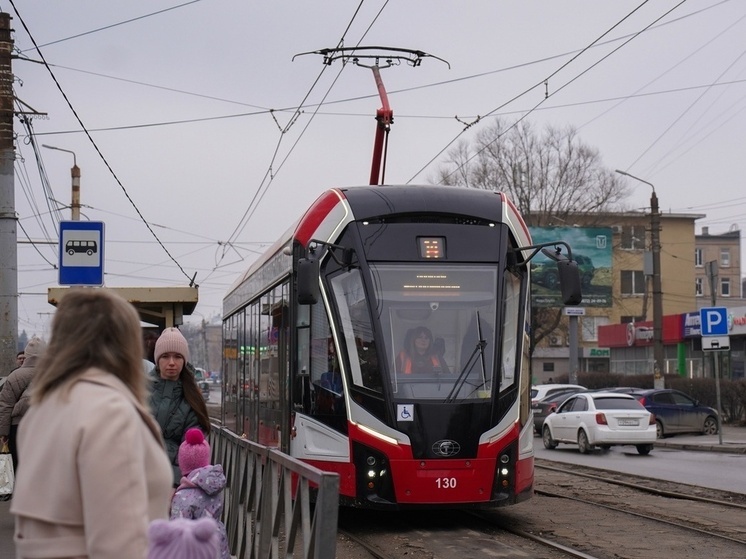 Авария на Оружейной в Туле остановила движение трамваев