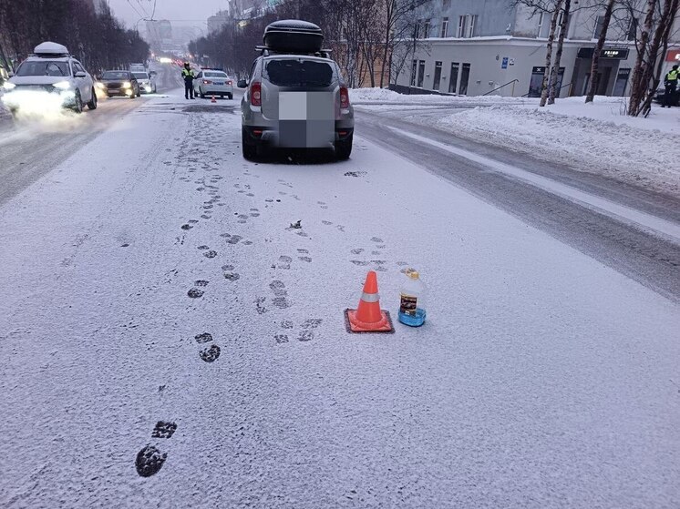 В Мурманске водитель Renault сбил пешехода на переходе