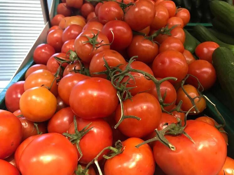 В Омске в крупной партии томатов нашли опасный для растений вирус