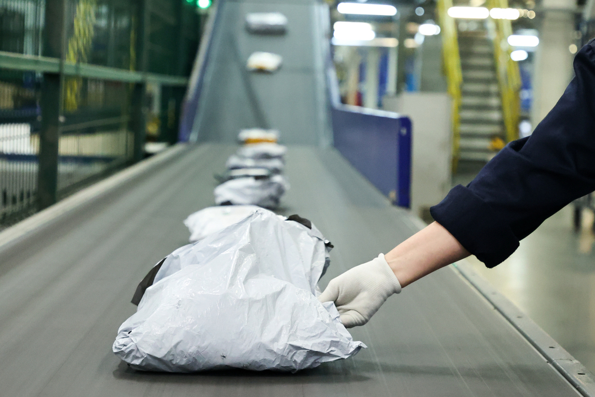 В Москве выявили посылку с тестостероном