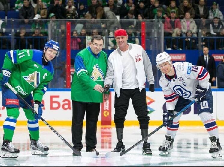 В Уфе побывал олимпийский чемпион, двукратный чемпион мира по фигурному катанию Роман Костомаров