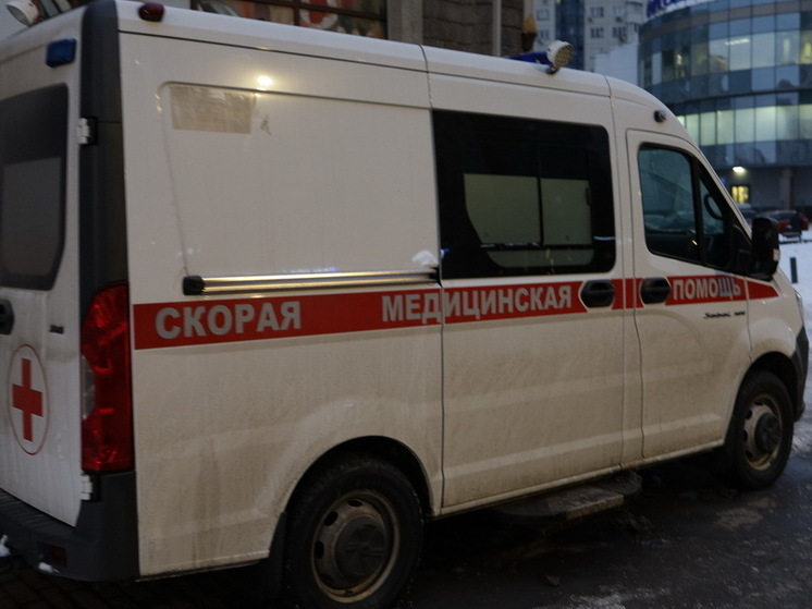 В Смоленске обнаружили тело мужчины на остановке общественного транспорта