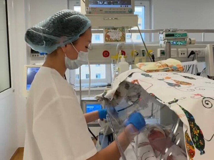Врачи Бурятии спасли жизнь ребенку, родившемуся с весом 1100 грамм